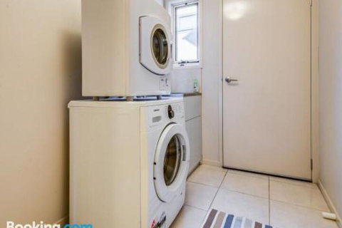 At The Beach - Accommodation Main Beach 1