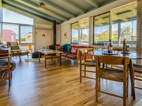 Ocean Reach Retreat - Accommodation Main Beach 1