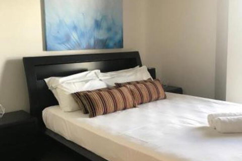 Townsville Strand Lighthouse Apartment 3 - Accommodation Main Beach 6