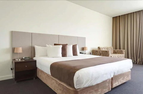 Mantra Melbourne Melton - Accommodation Main Beach 5