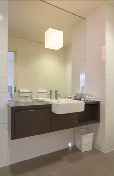 Mantra Melbourne Melton - Accommodation Main Beach 3