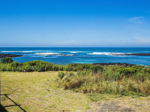 WYTONIA 1 - Accommodation Main Beach 1