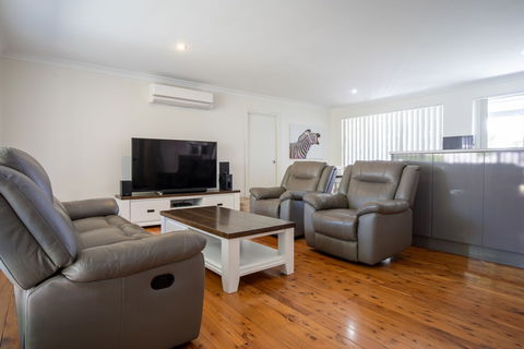Underwood Road 62 - Accommodation Main Beach 1