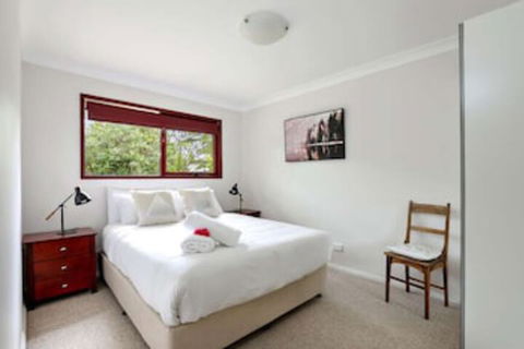 Mountain Den - Accommodation Main Beach 0
