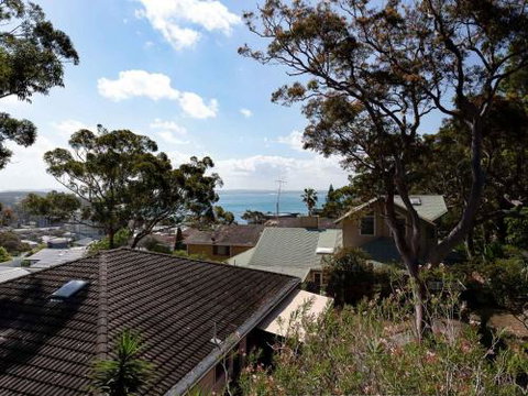 Views Of Shoal Bay 75 Ronald Ave Views & Air Con - Accommodation Main Beach 3