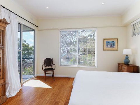 Views Of Shoal Bay 75 Ronald Ave Views & Air Con - Accommodation Main Beach 4