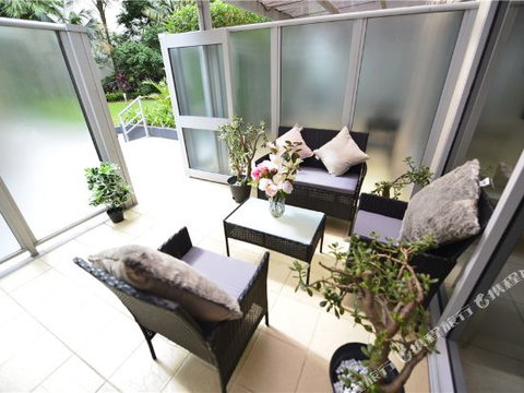 Harmony - Accommodation Main Beach 0