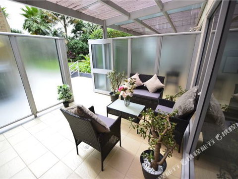 Harmony - Accommodation Main Beach 1