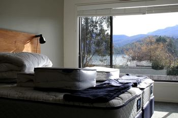 Tranquil 3 Bedroom Next To National Park - Accommodation Main Beach 2