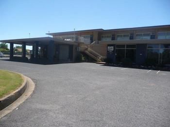 Oriana Motor Inn - Accommodation Main Beach 0