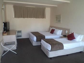 Oriana Motor Inn - Accommodation Main Beach 1