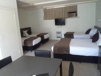 Oriana Motor Inn - Accommodation Main Beach 5