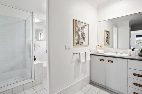 Lennox Belle - Accommodation Main Beach 4
