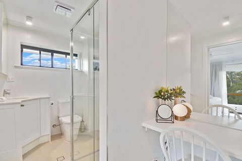 Oceanside Apartment - LAMER9 - Accommodation Main Beach 1