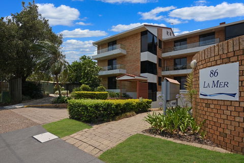 Oceanside Apartment - LAMER9 - Accommodation Main Beach 0