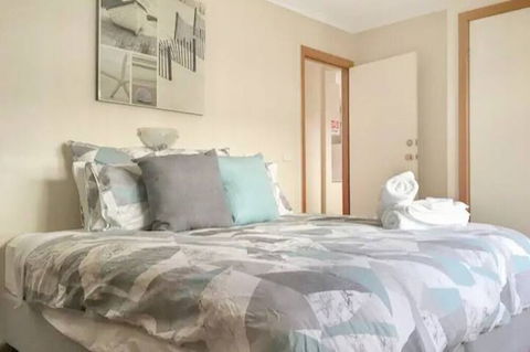Home Near Shops & Beach - Accommodation Main Beach 2