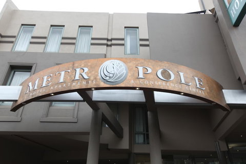 Melbourne Metropole Central - Accommodation Main Beach 0