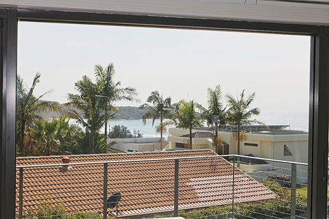 Break Point - Accommodation Main Beach 5