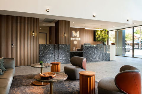Majestic M Suites - Accommodation Main Beach 2