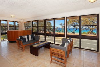 Mungala 2 - Accommodation Main Beach 6