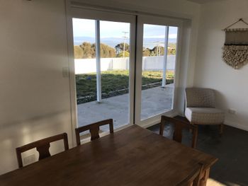 Walters Apartment 1 - Accommodation Main Beach 4