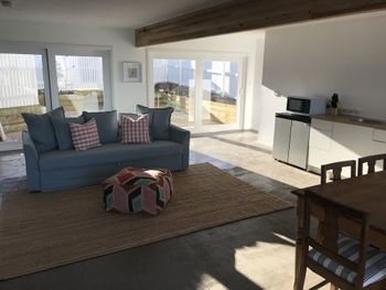 Walters Apartment 1 - Accommodation Main Beach 2