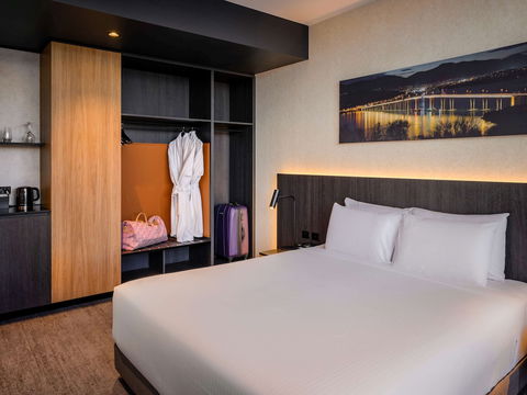 MÃ¶venpick Hotel Hobart - Accommodation Main Beach 4