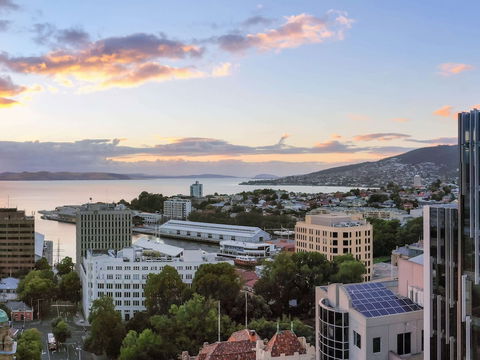 MÃ¶venpick Hotel Hobart - Accommodation Main Beach 0