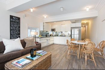 Bondi Beach Waterfront - Accommodation Main Beach 0