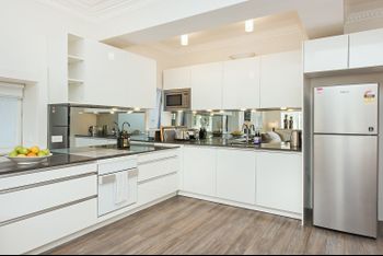 Bondi Beach Waterfront - Accommodation Main Beach 3