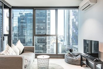 Zenith Melbourne Central - Accommodation Main Beach 1