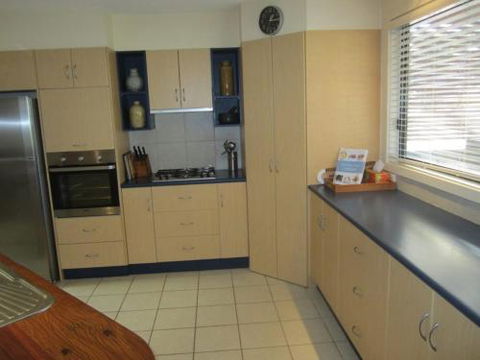 SPUR Of THE MOMENT - Accommodation Main Beach 4