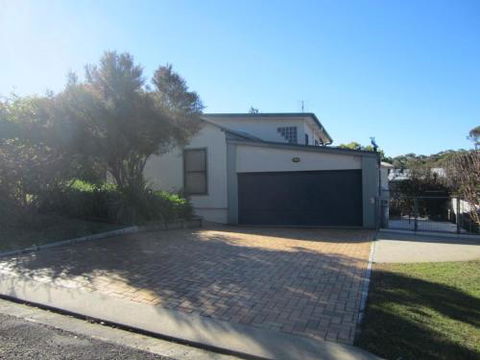 SPUR Of THE MOMENT - Accommodation Main Beach 0