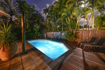 Seaclusion - Accommodation Main Beach 0