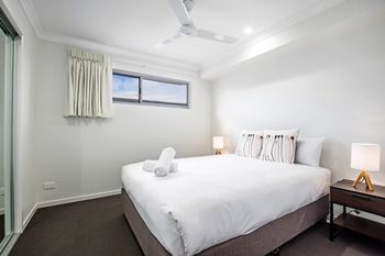 Cotton Tree Modern Apartment - Accommodation Main Beach 6