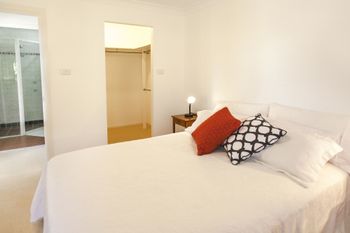Spinnakers Loft 3 Bed Apartment - Accommodation Main Beach 6