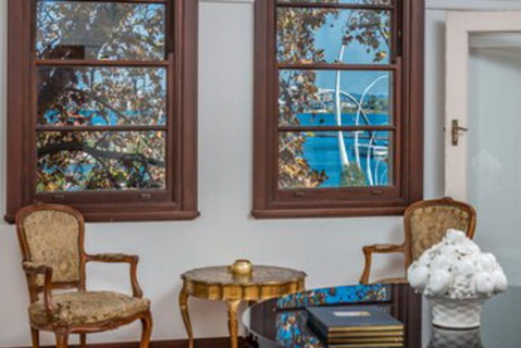 Art Deco Luxury On Elizabeth Quay - Accommodation Main Beach 0