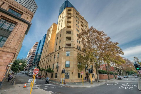 Art Deco Luxury On Elizabeth Quay - Accommodation Main Beach 1