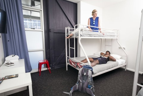 Sydney Railway Square YHA - Hostel - Accommodation Main Beach 5