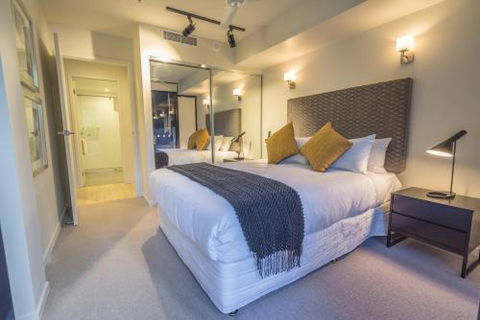 Arise Arena - Accommodation Main Beach 1
