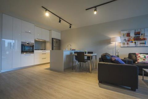 Arise Arena - Accommodation Main Beach 2