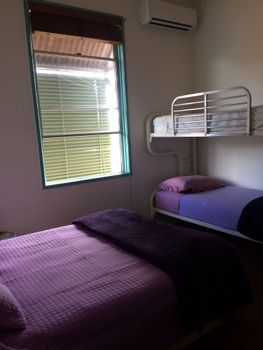 Aussie Way Backpackers - Accommodation Main Beach 0