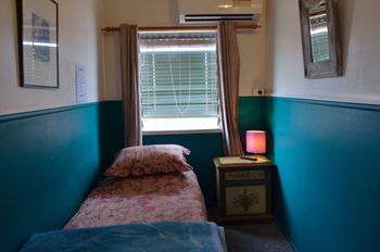 Aussie Way Backpackers - Accommodation Main Beach 1