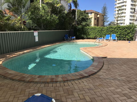 Queensleigh Apartment - Accommodation Main Beach 3