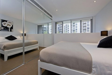 Accommodate Canberra - Accommodation Main Beach 4