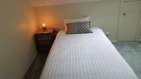 3 Batten Street - Accommodation Main Beach 5