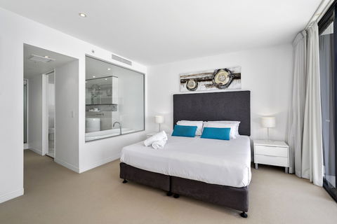 Oracle Broadbeach Apartments - Accommodation Main Beach 6