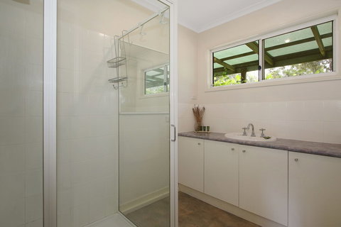 Feathertop Views And Dorm - Accommodation Main Beach 3