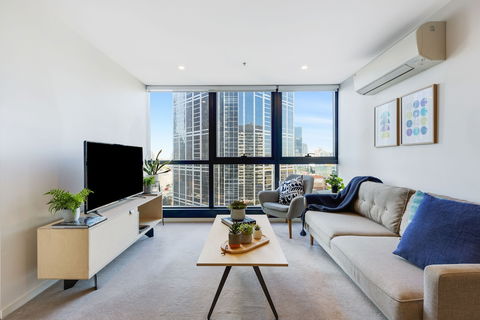 Melbourne Star - Accommodation Main Beach 6