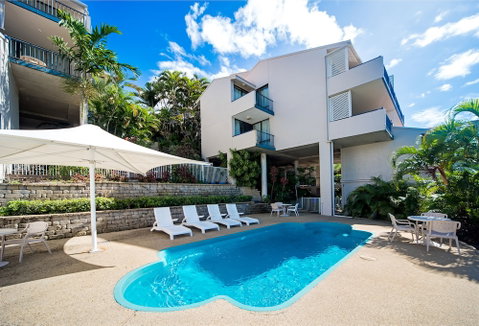 Ocean Views 49A - Accommodation Main Beach 1